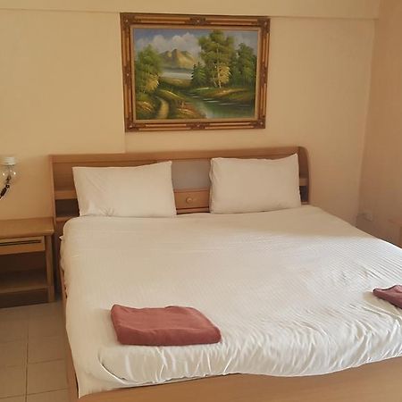 Sandman Hotel & Sports Bar Pattaya Esterno foto