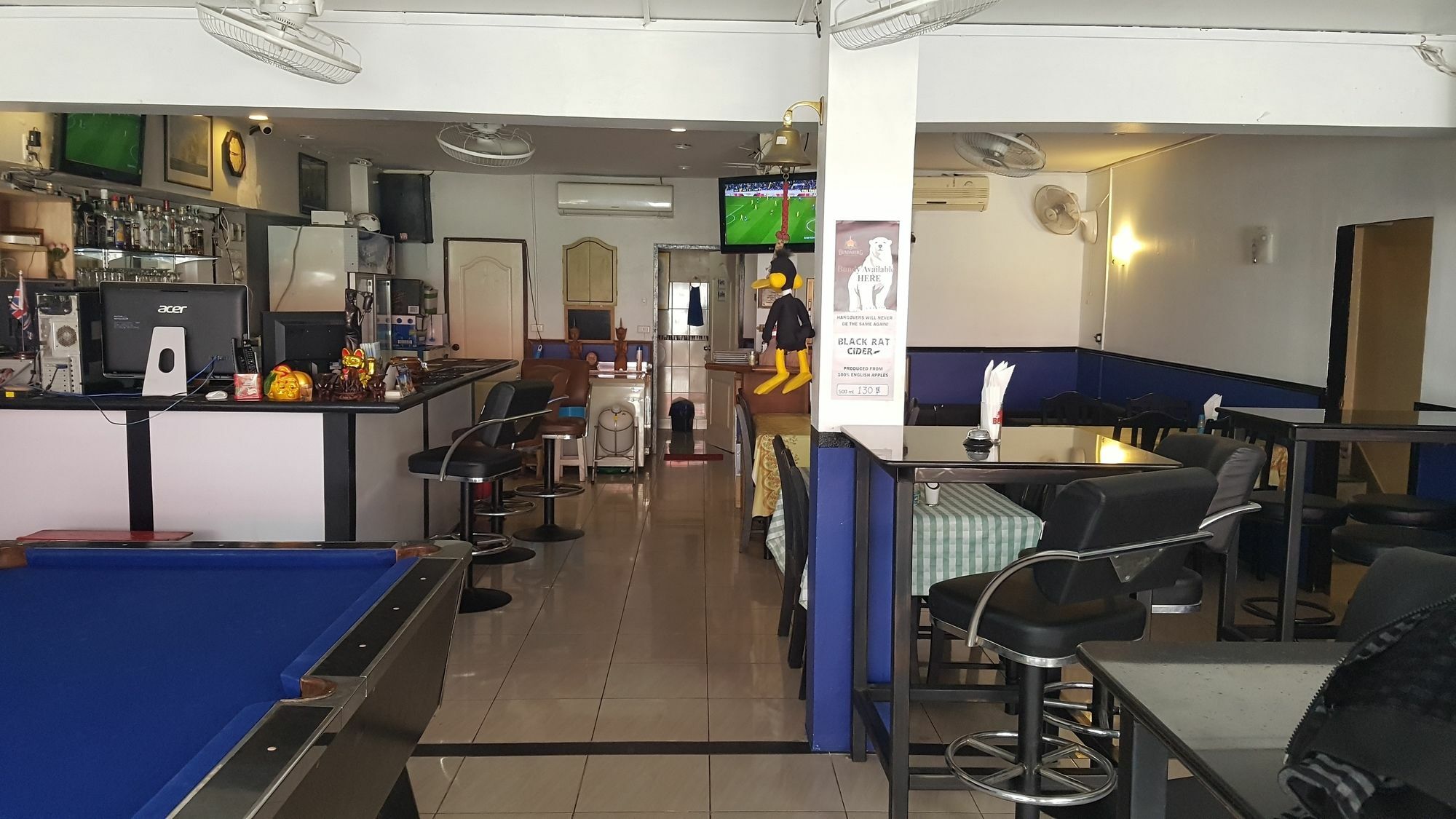 Sandman Hotel & Sports Bar Pattaya Esterno foto